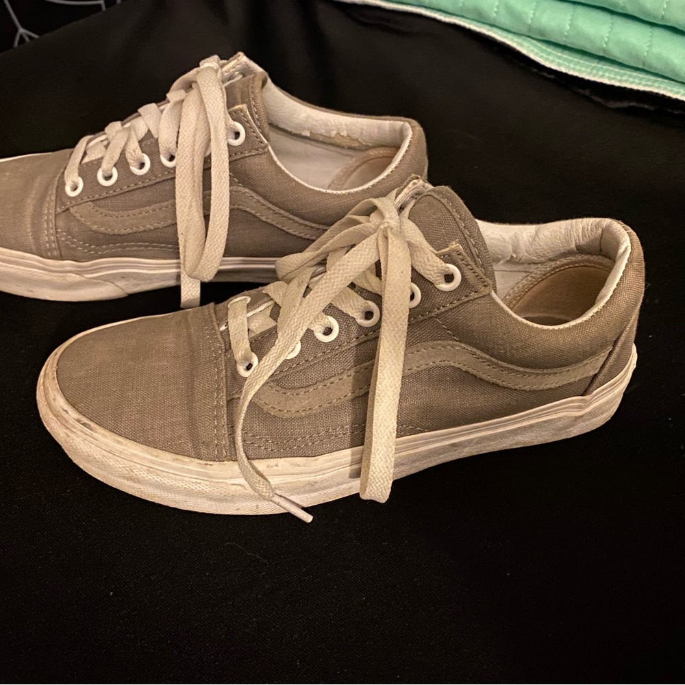 Vans Women's Shoes in Taupe and White